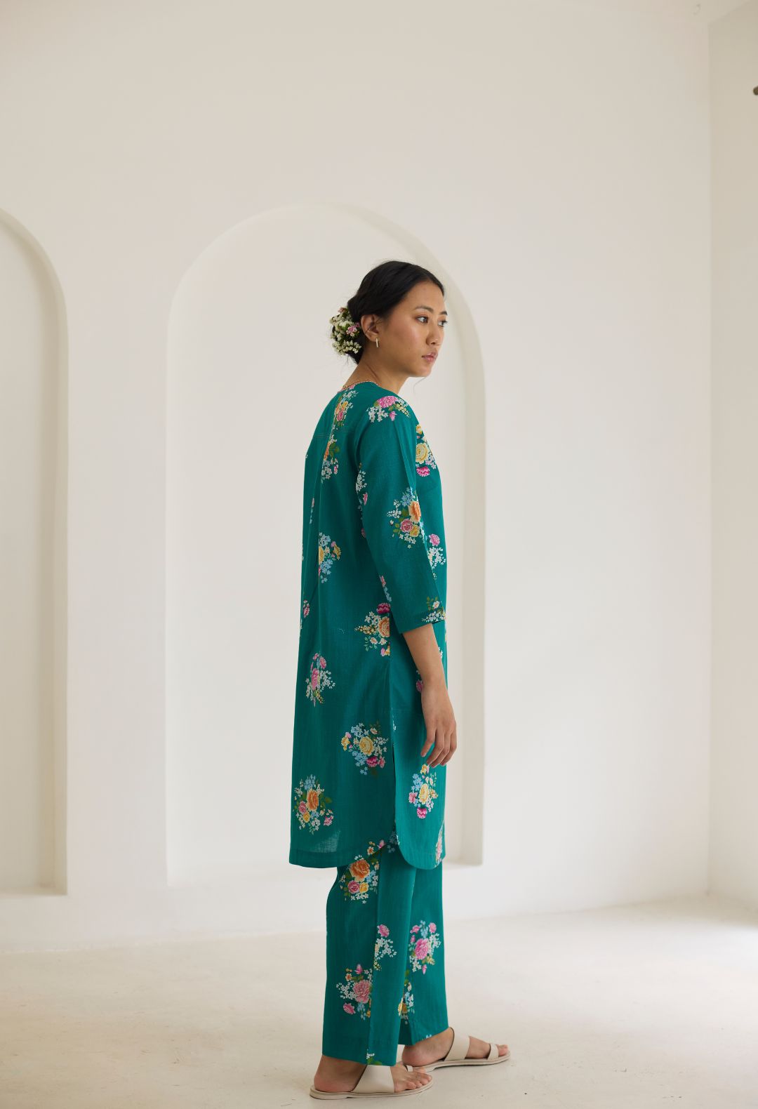 Sage Green Floral Bunch Mid Kurta Set