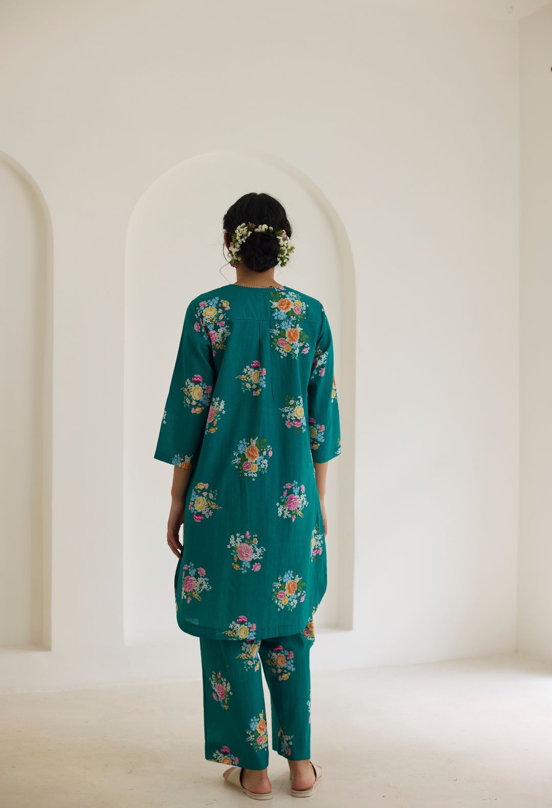 Sage Green Floral Bunch Mid Kurta Set