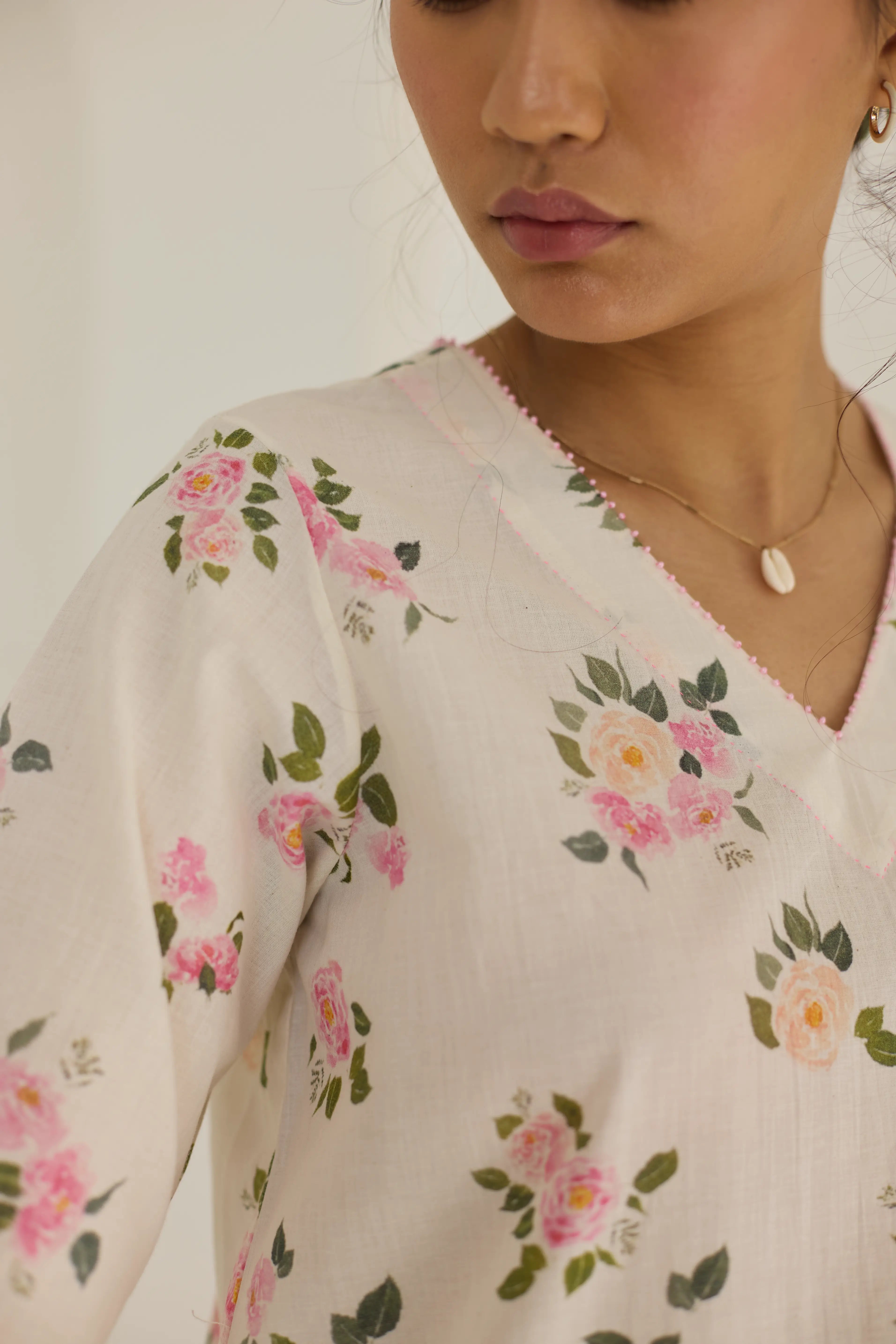 Desi Gulaab Short Kurta Set - V neck