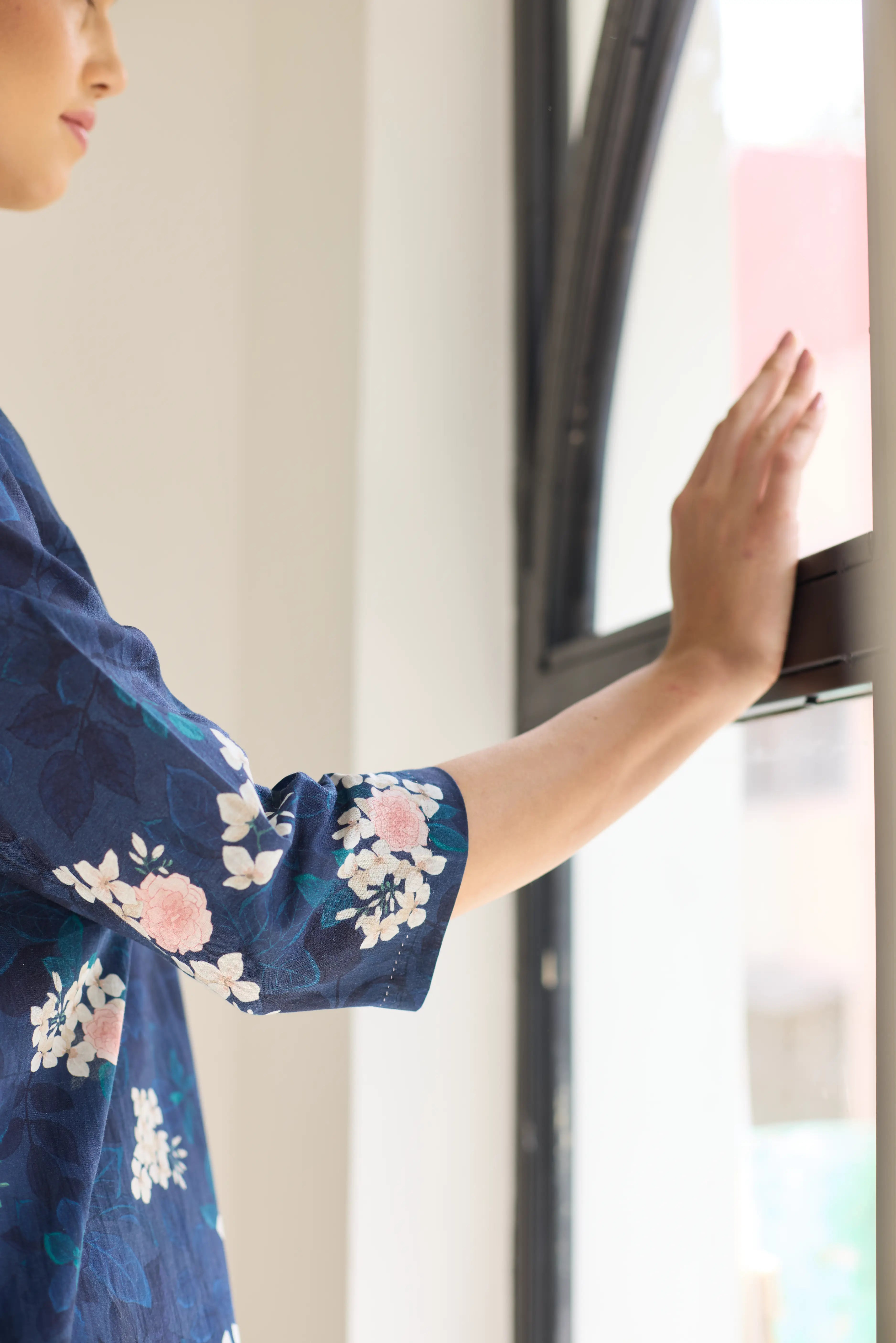 Midnight Roses Short Kurta Set