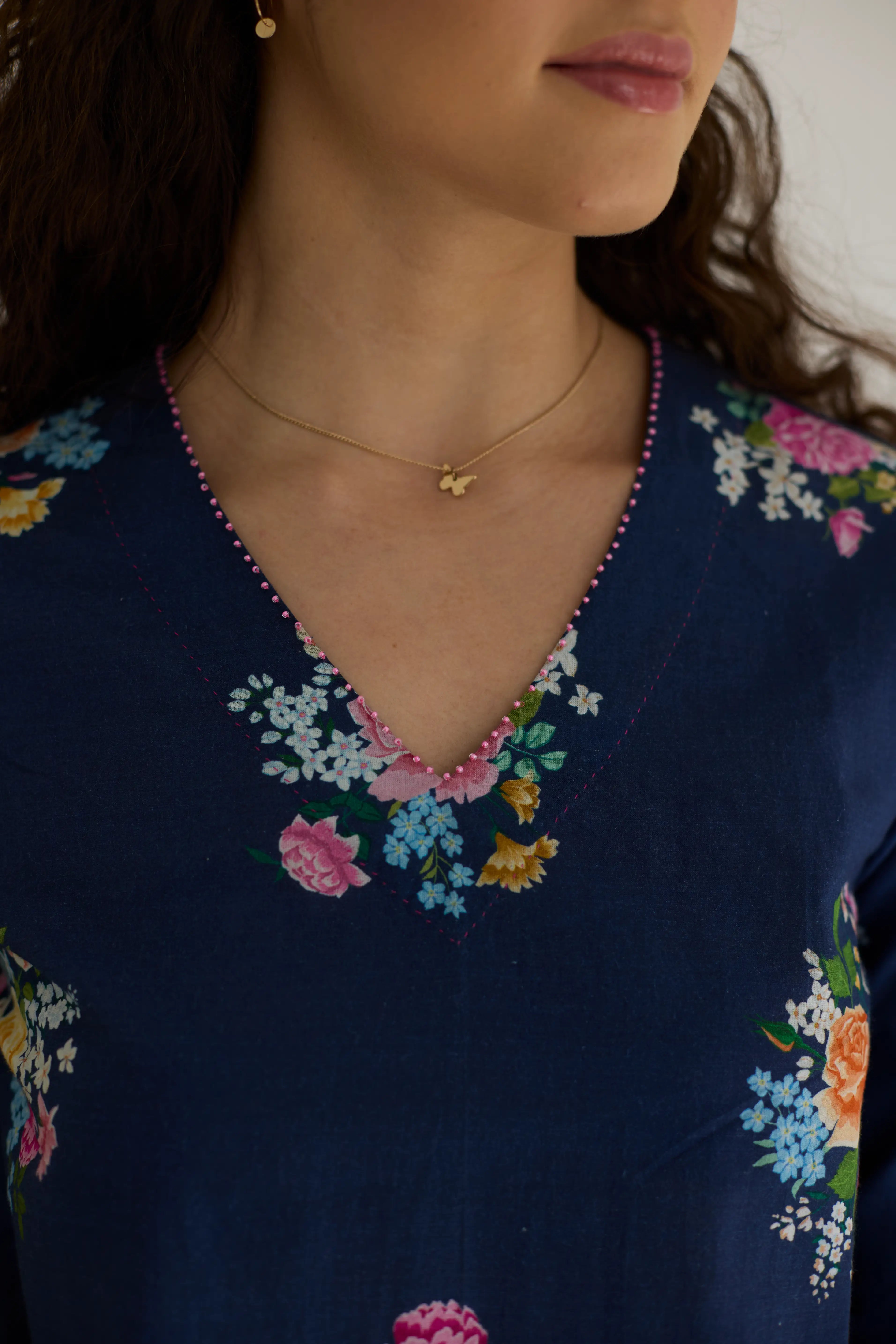 Deep Blue Floral Bunch Short Kurta Set - V neck