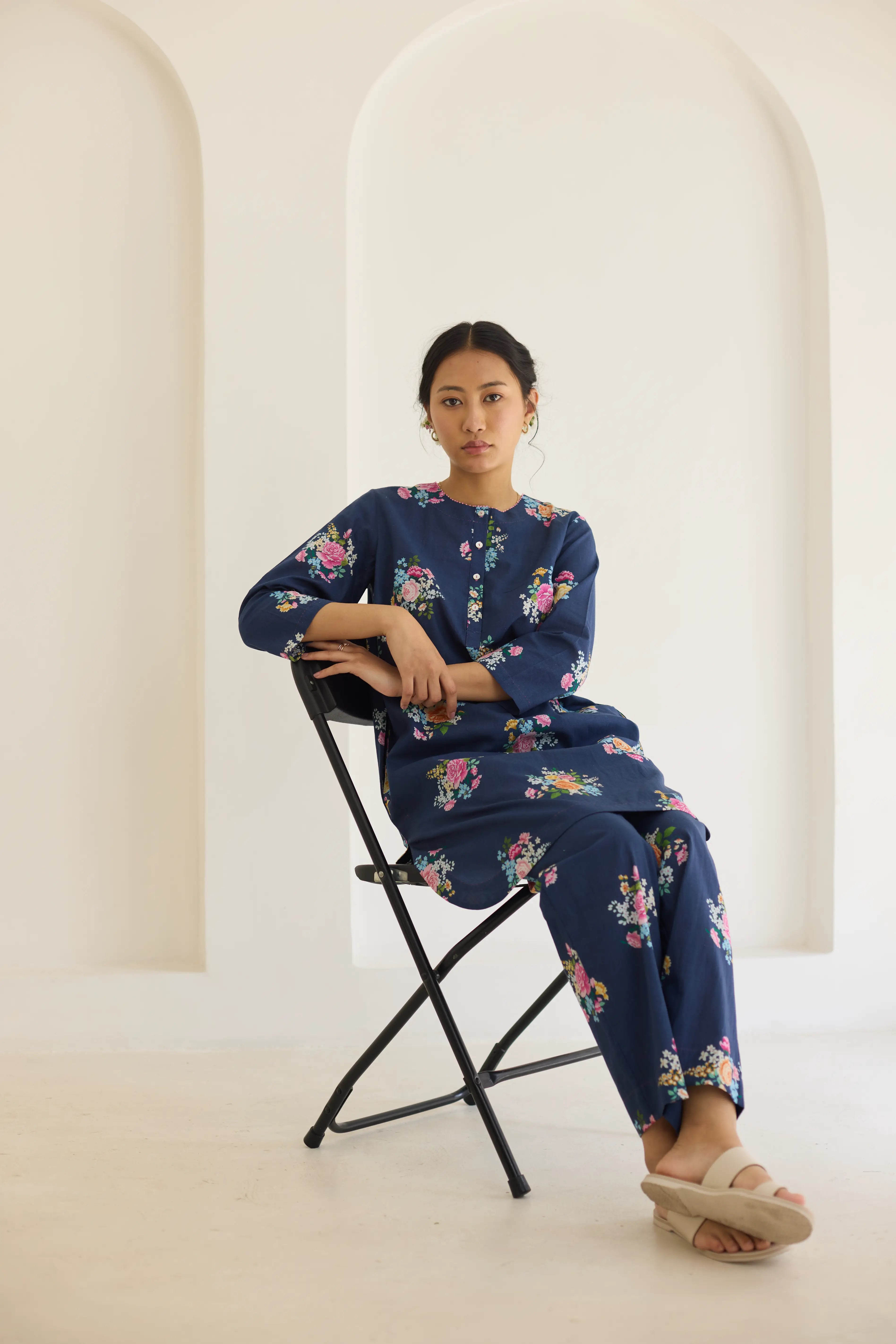 Deep Blue Floral Bunch Mid Kurta Set