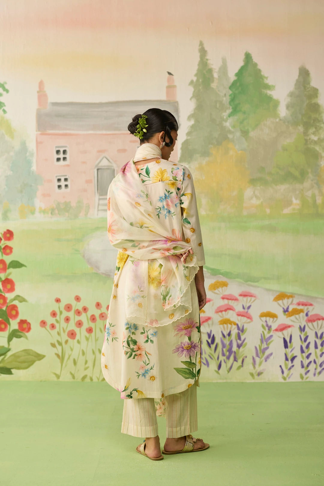 Off-White Daisy Kota Dorua Silk Dupatta