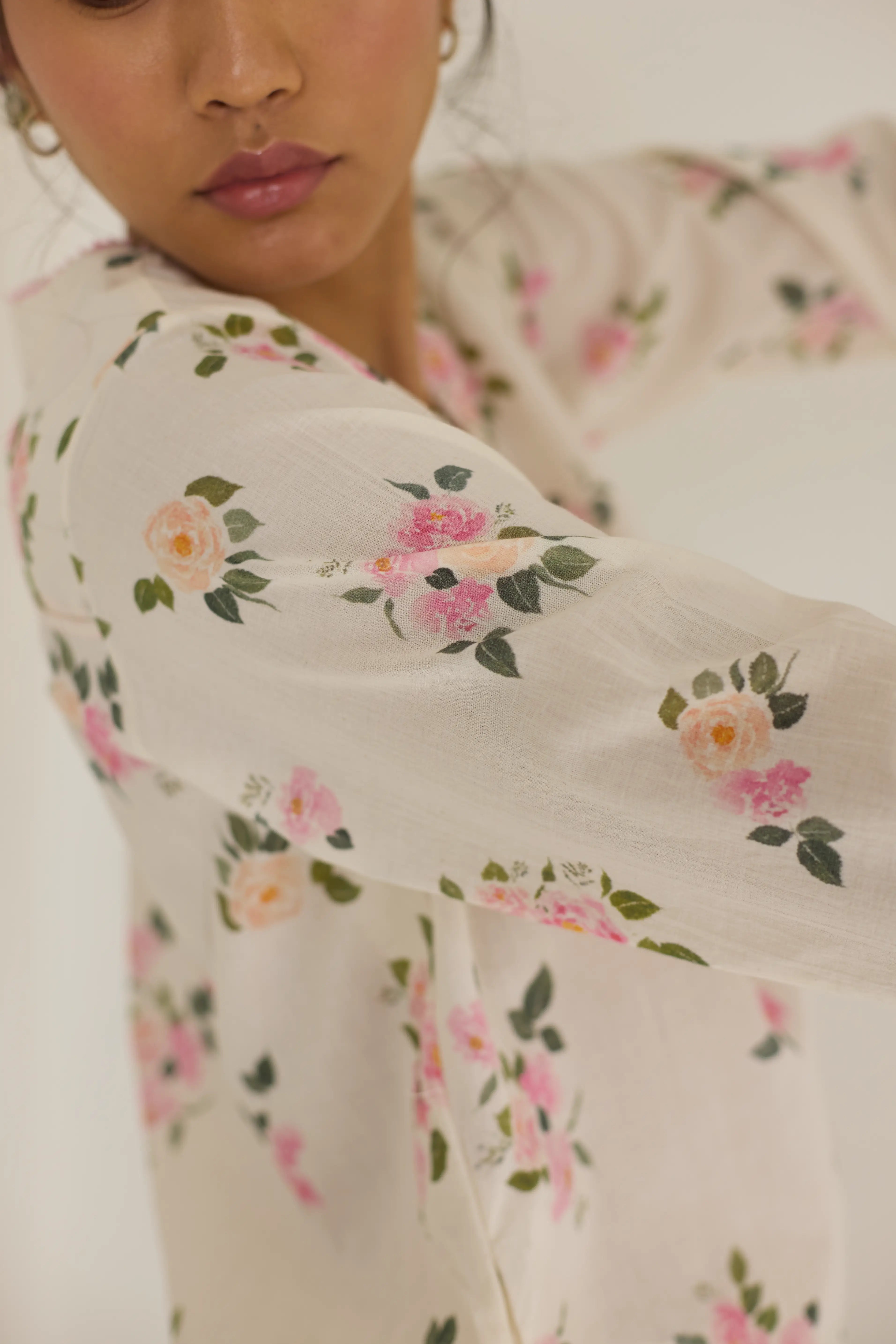 Desi Gulaab Short Kurta Set - V neck