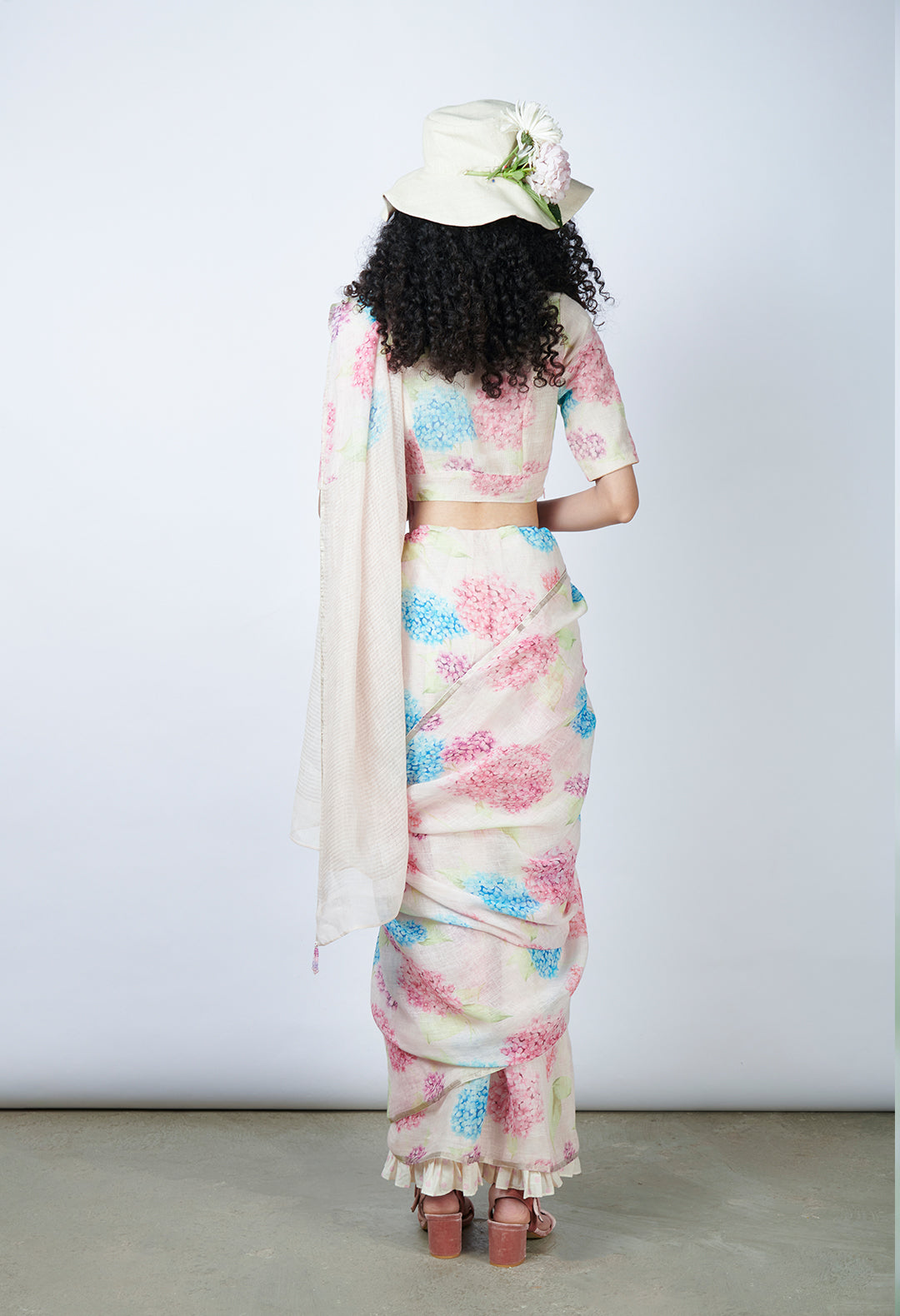 Nadiya Paar Off white Linen Sari