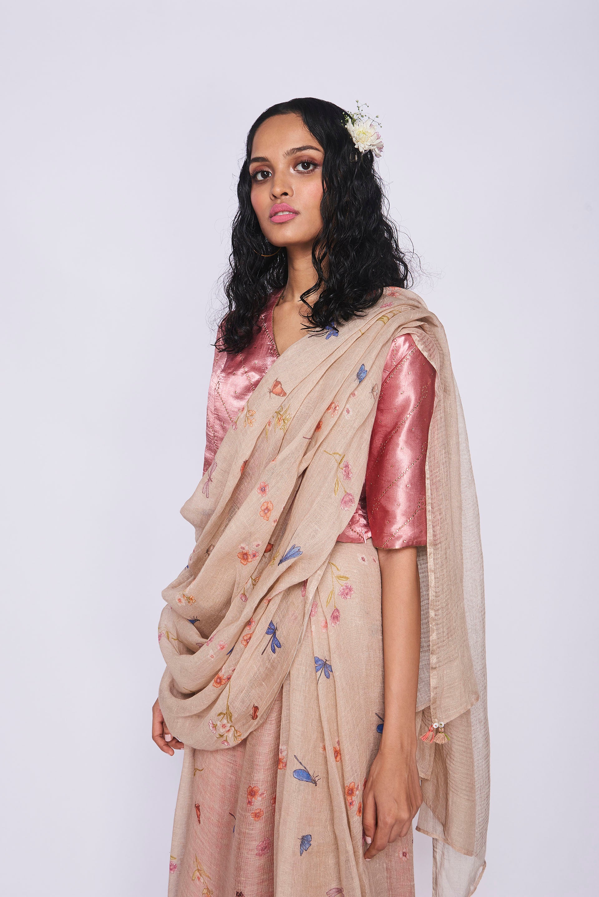 Handwoven Linen Sari with Silk Core Zari Border