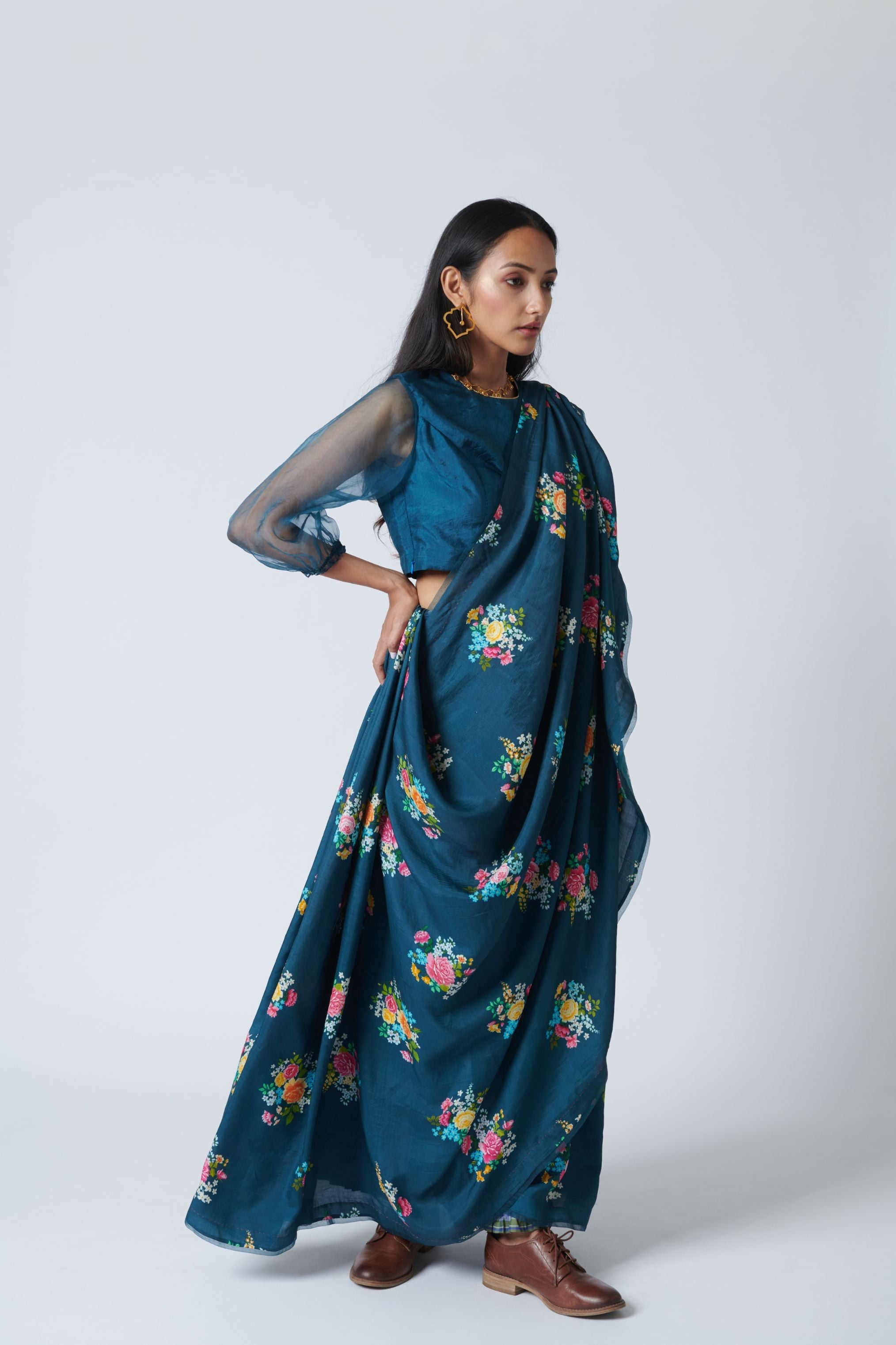 Midnight Floral Bunch Mulberry Silk Sari