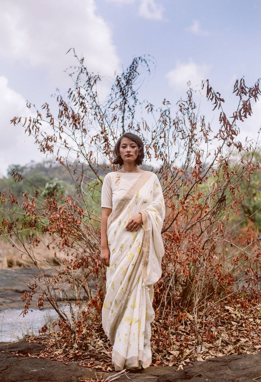 Korra  Amaltas Linen Sari