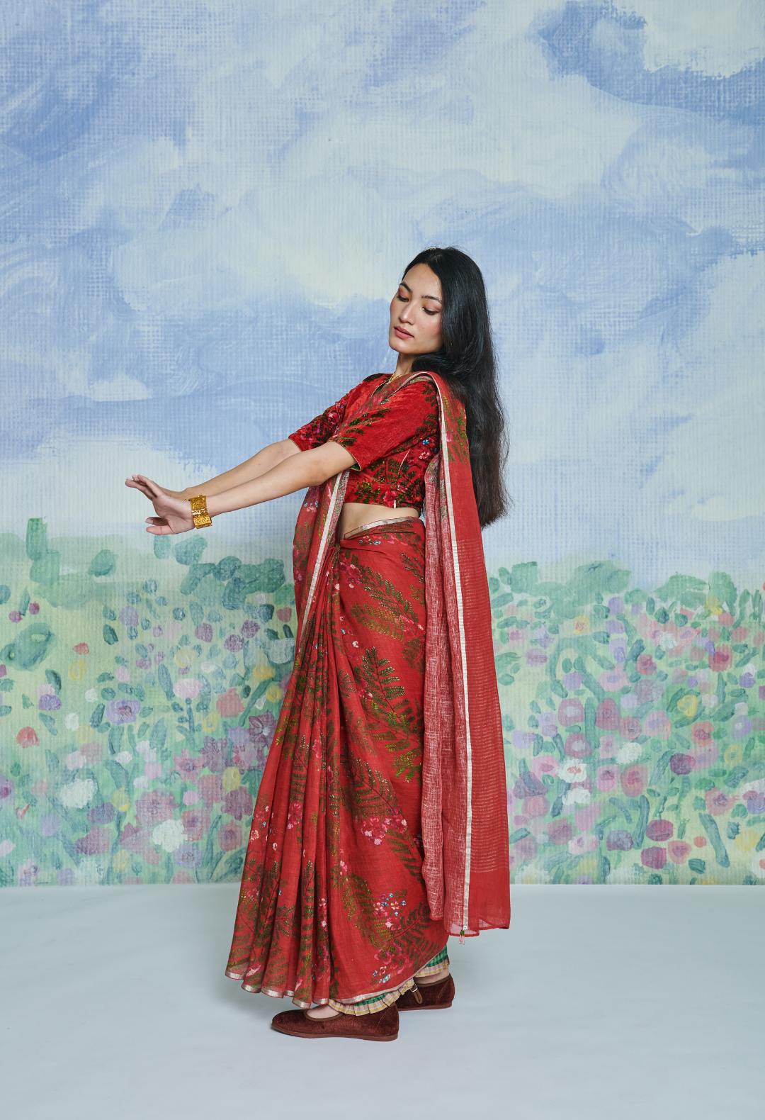 Gulmohar Laal Linen Sari