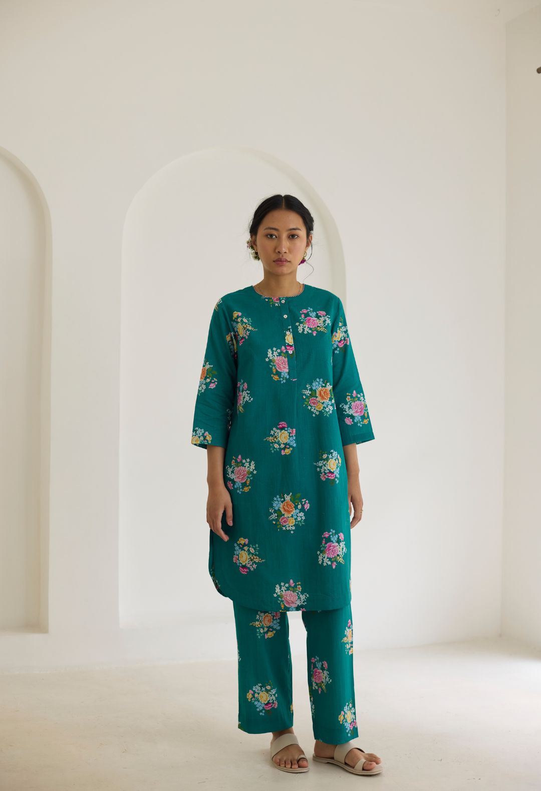 Sage Green Floral Bunch Mid Kurta Set