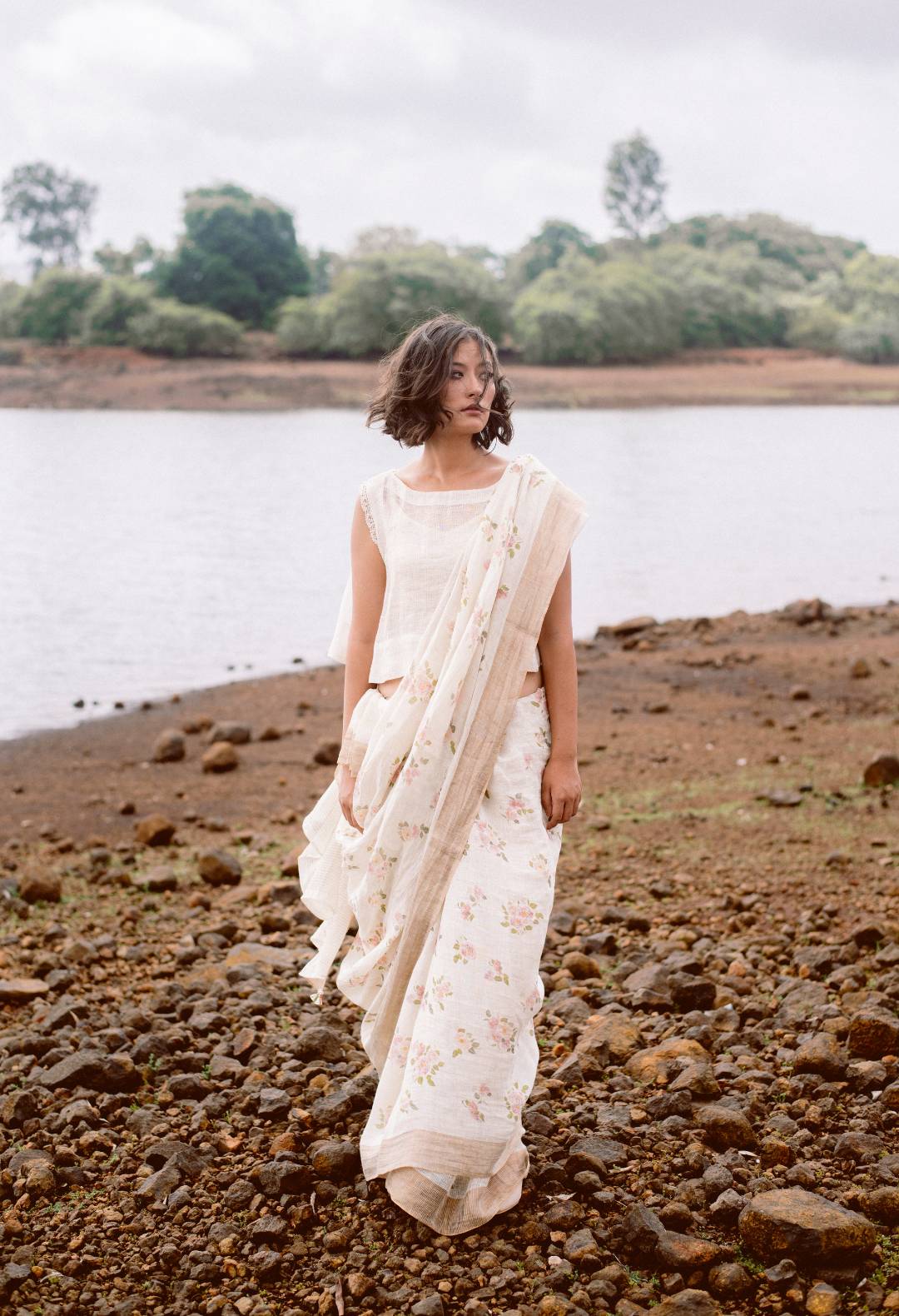 Desi Gulaab Linen Sari