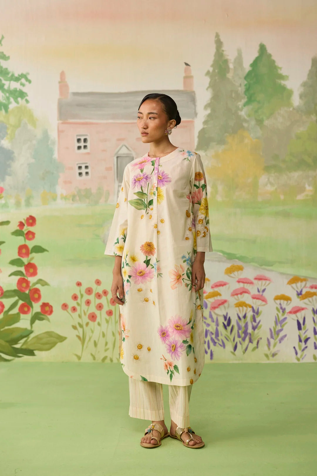 Off-white Daisy Long Kurta Set