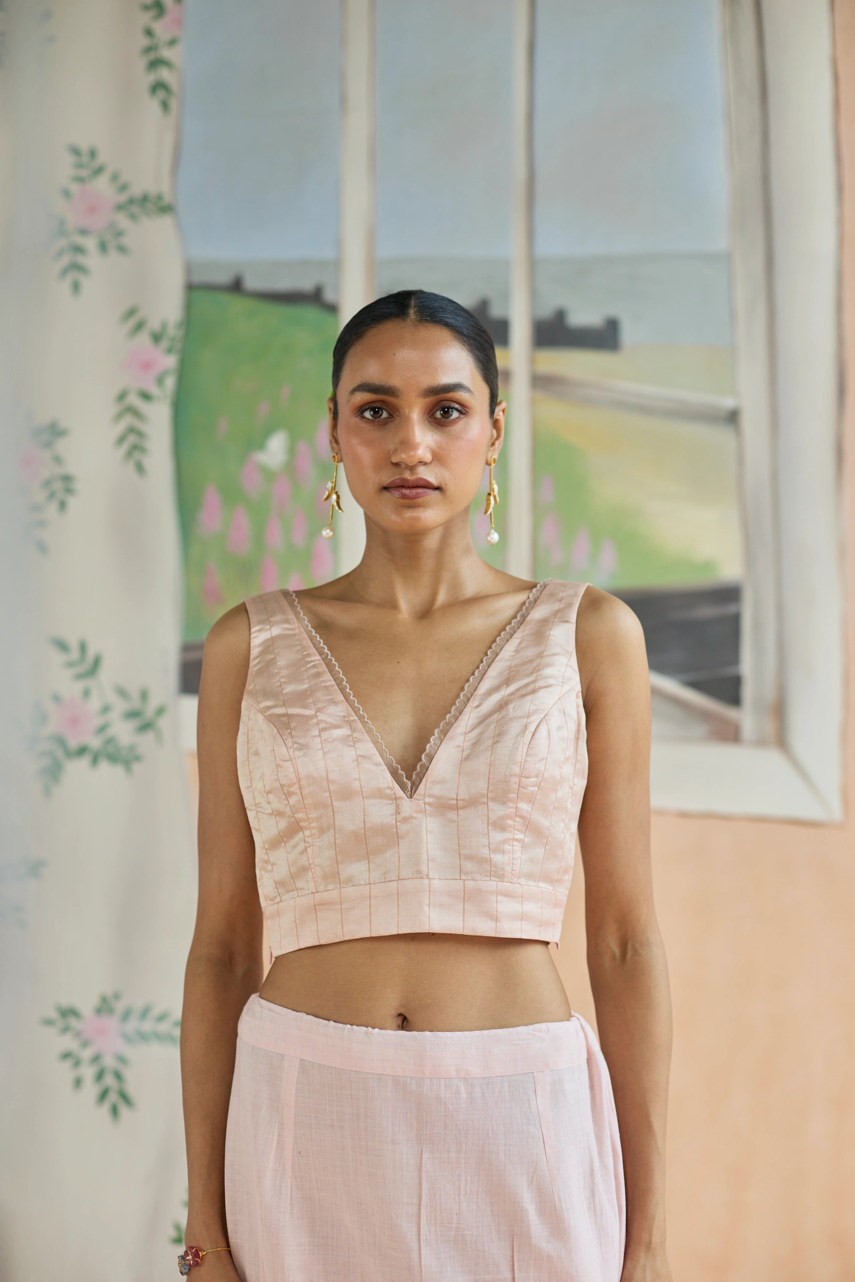 Blush V-neck Blouse without sleeves
