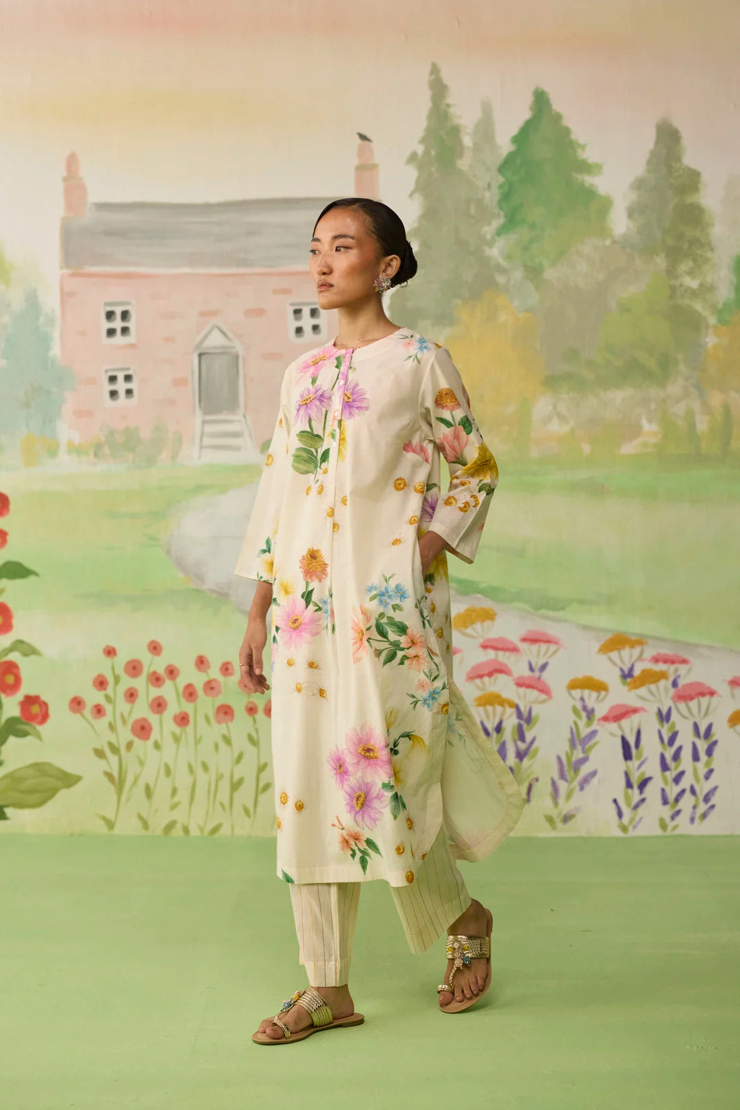 Off-white Daisy Long Kurta Set