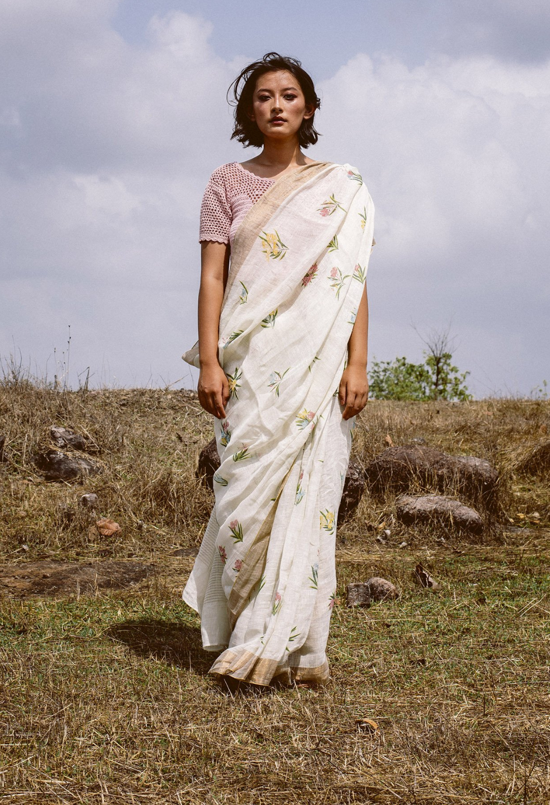 Korra Kaner Linen Sari