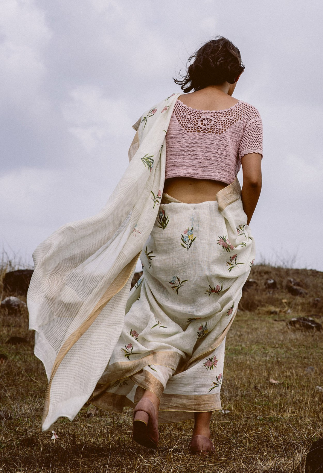 Korra Kaner Linen Sari